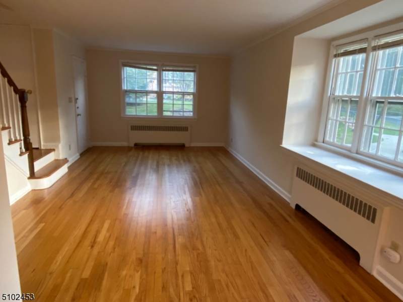 417 Morris Ave - Photo 1
