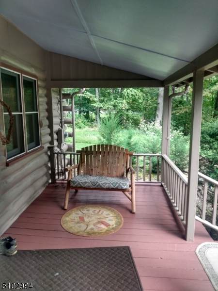 911 Edgewood Dr - Photo 1