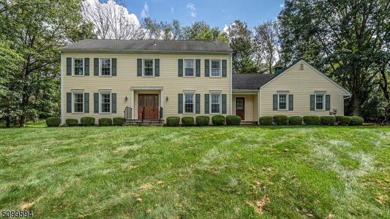 7 Woods Edge Ct - Photo 1