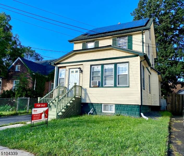 622 Drake Ave - Photo 1