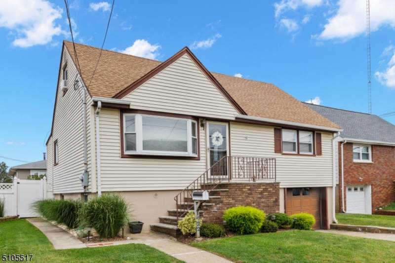 1022 Gillis Pl - Photo 1