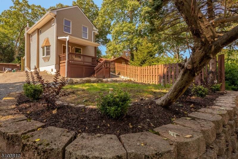 9 Poplar Grove Ter - Photo 1