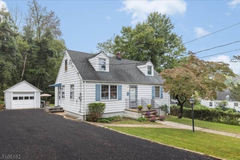 15 Gallagher Rd - Photo 1