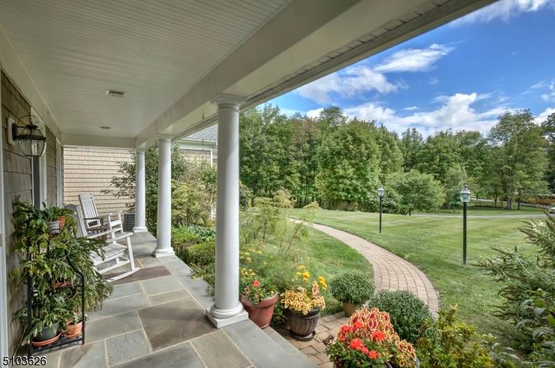48 Sutton Rd - Photo 1