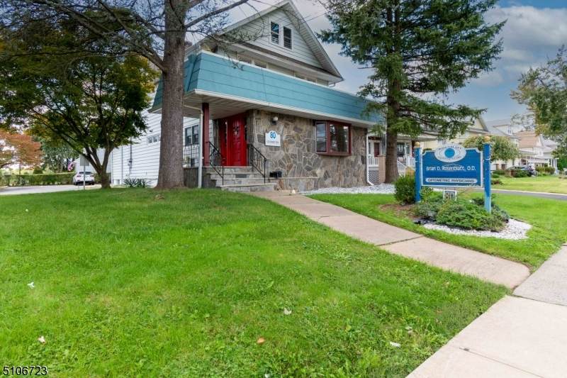 80 E Somerset St - Photo 1