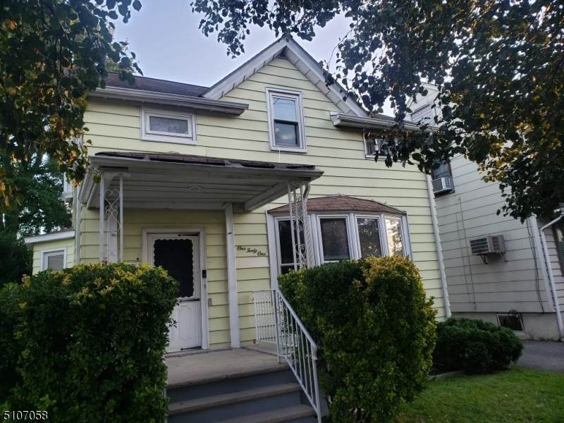 141 W Madison Ave - Photo 1