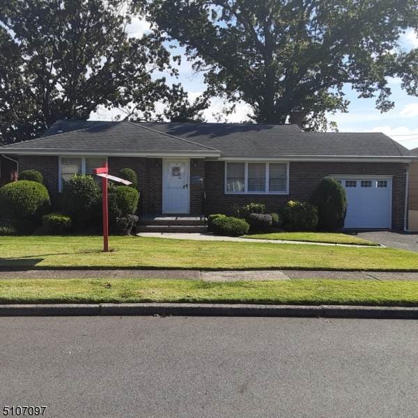 18 Lois Ave - Photo 1