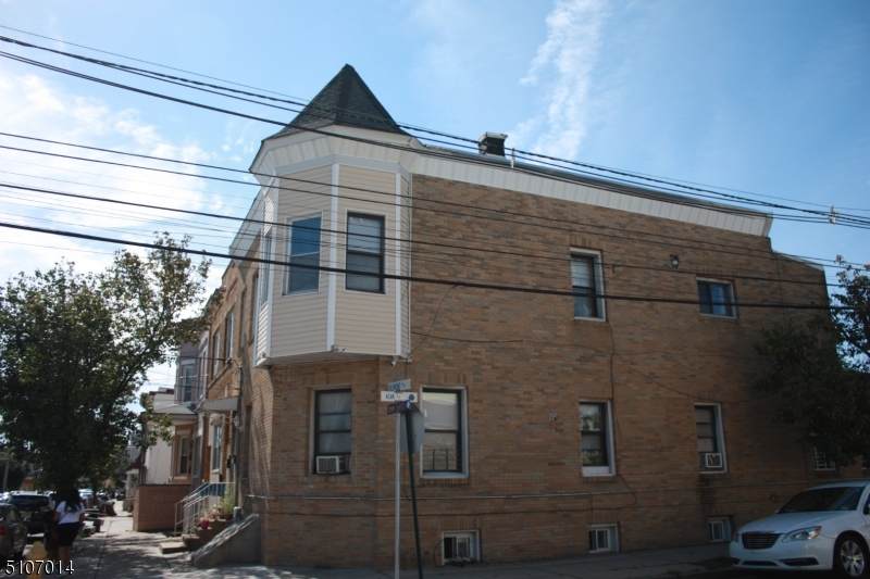 53 Belmont Ave - Photo 1