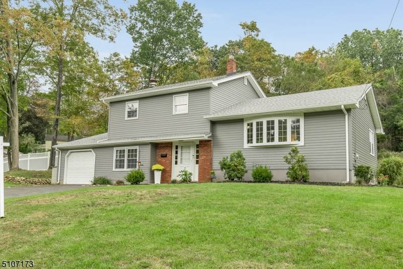 98 Kiwanis Dr - Photo 1