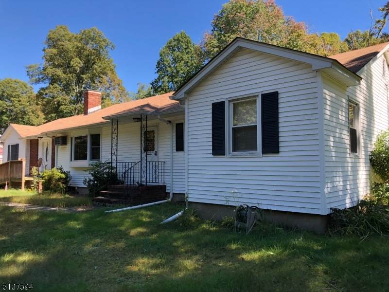 1084 Macopin Rd - Photo 1