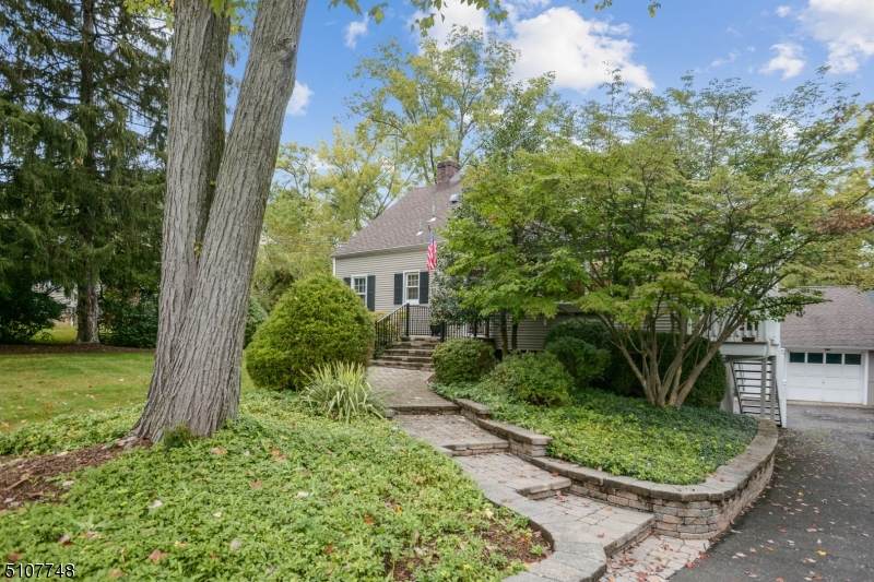 29 Decker St - Photo 1