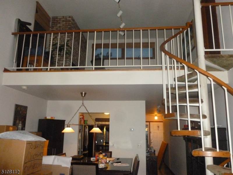 900 Valley Rd - Photo 1