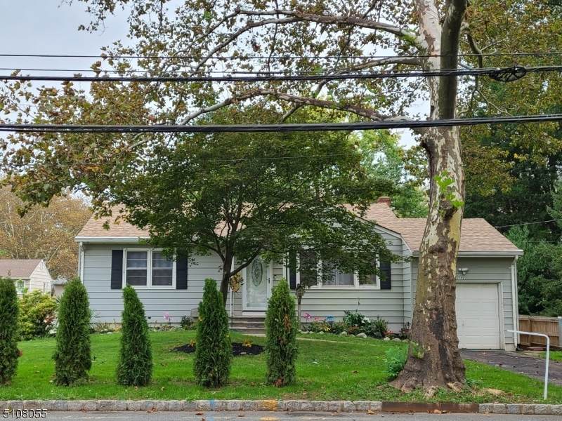172 Mill Ln - Photo 1