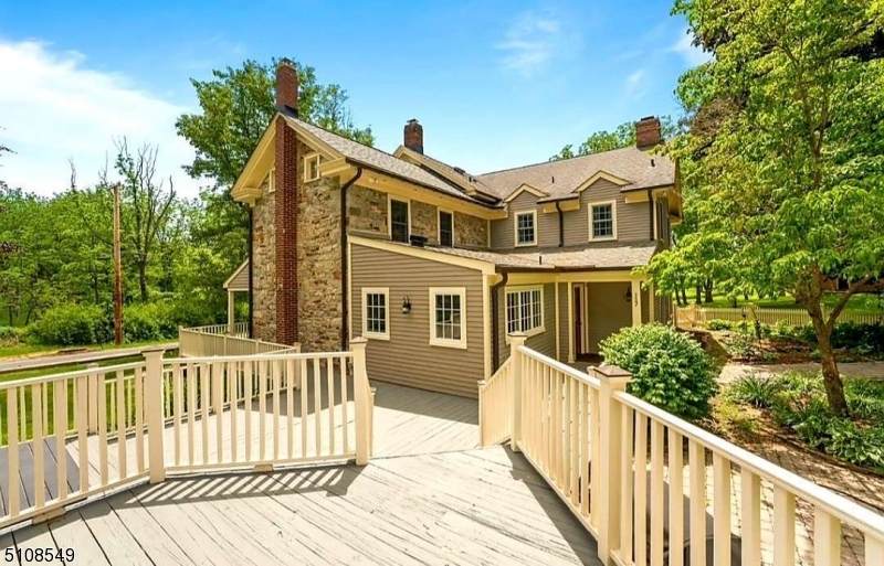 127 E Asbury Anderson Rd - Photo 1