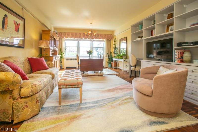 10 Crestmont Road 3K - Photo 1