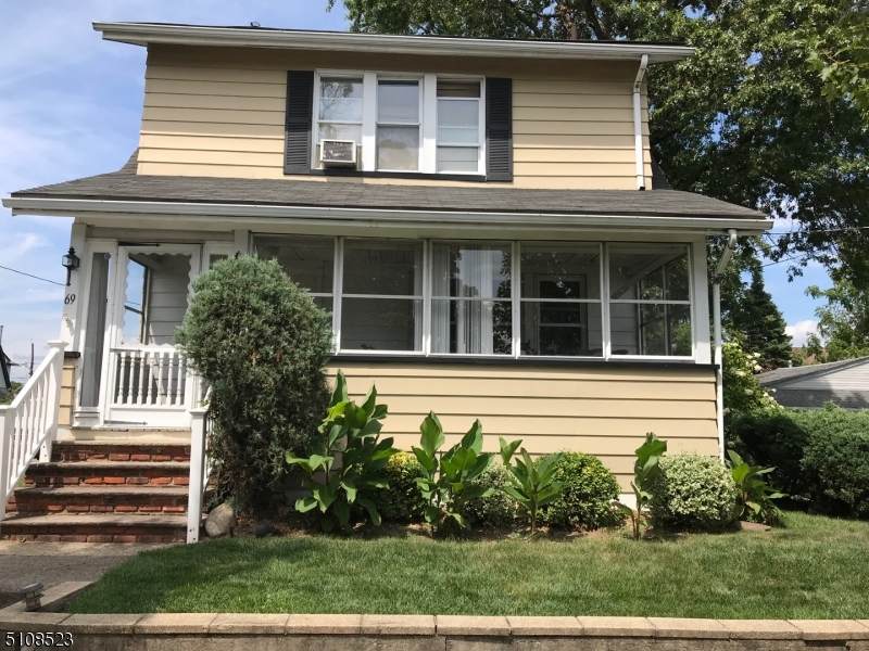 69 Washington Pl - Photo 1