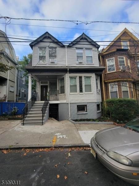 197 Dickerson St - Photo 1