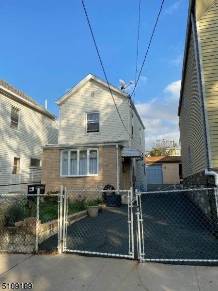 327 N 2Nd St - Photo 1