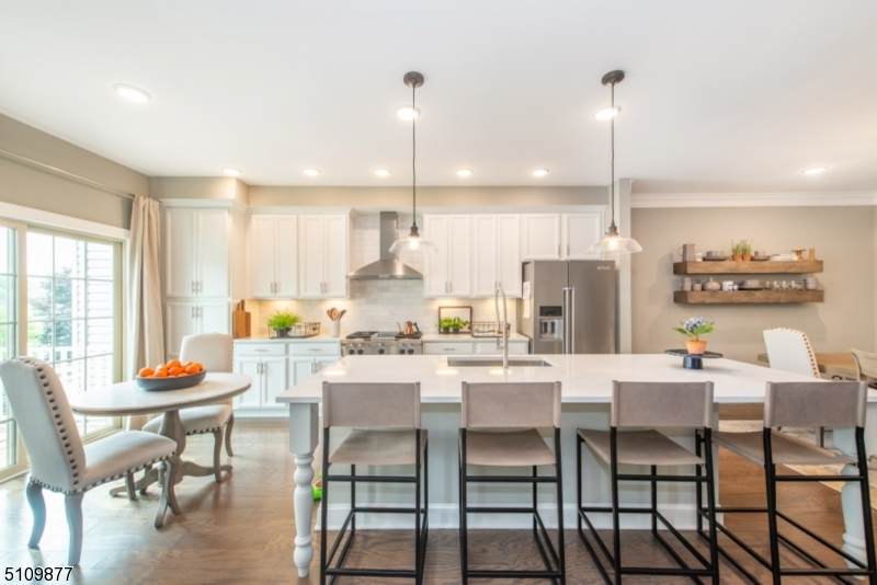 16 Albert Ct - Photo 1