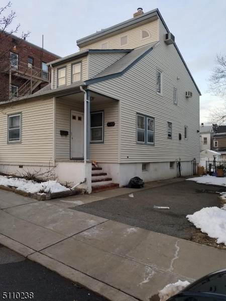 136 Warren St - Photo 1