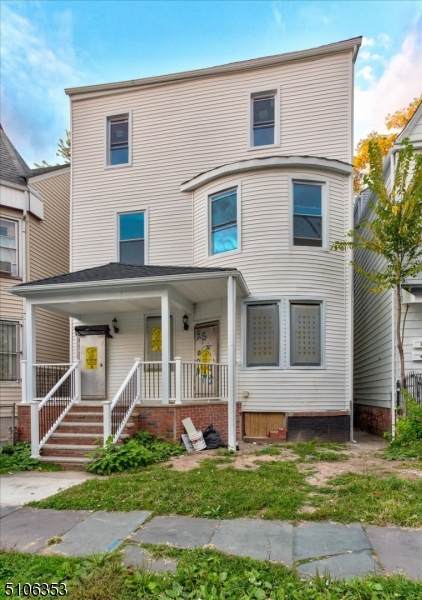 341 Park Ave - Photo 1