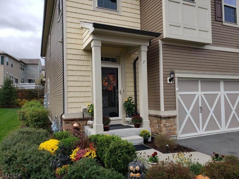 7 Albert Ct - Photo 1