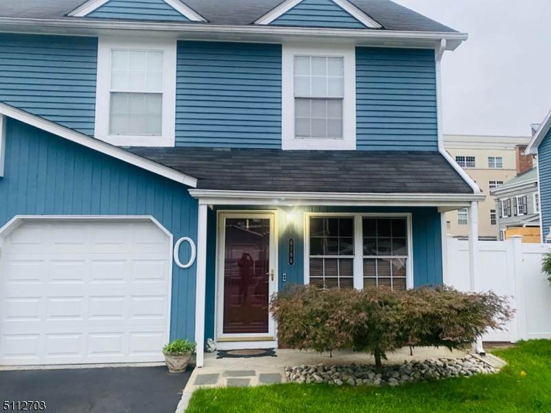 418 E Front St - Photo 1