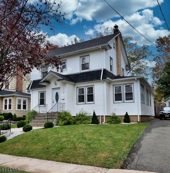 130 Lincoln Ave - Photo 1