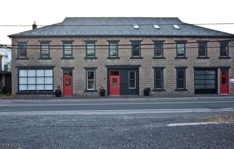 203 Harrison St - Photo 1