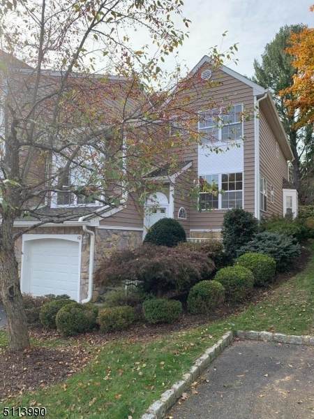 10 Stonehenge Rd - Photo 1