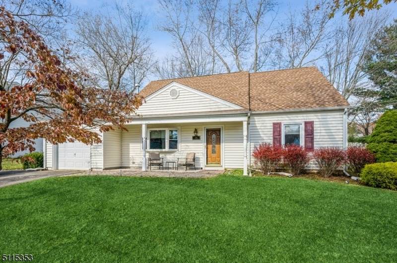 21 Bordeaux Dr - Photo 1