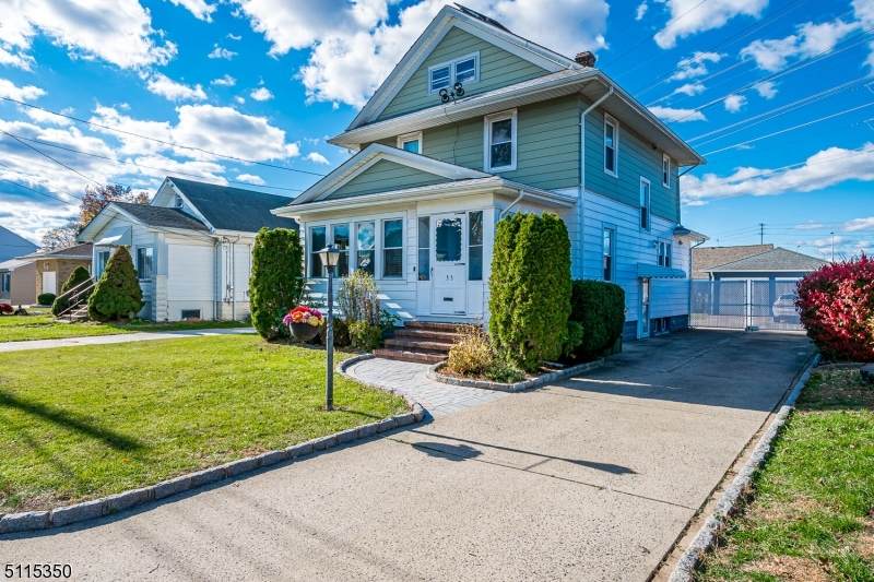55 Barton St - Photo 1