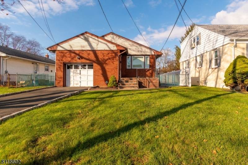 442 Cornell Ave. - Photo 1