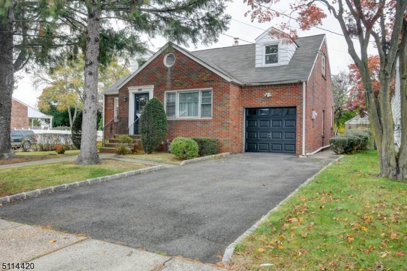 1543 Gregory Ave - Photo 1