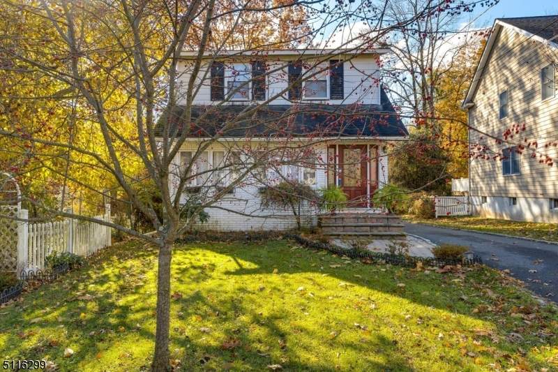 127 Parkway - Photo 1