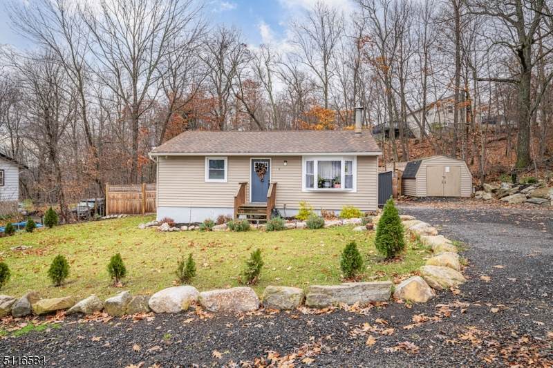9 Deer Ln - Photo 1