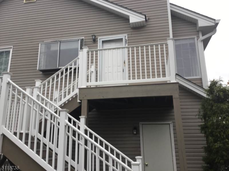 33 Morgan Ct - Photo 1