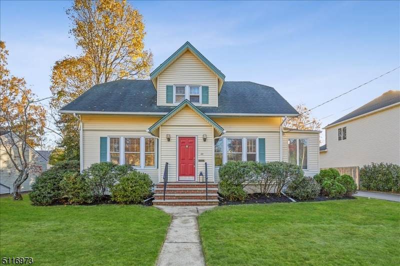 42 West End - Photo 1