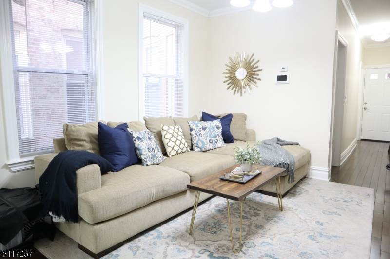408 Woodlawn Ave - Photo 1