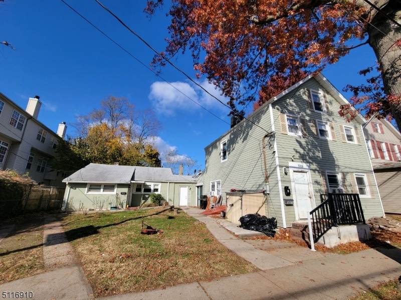 1164 Broad St - Photo 1