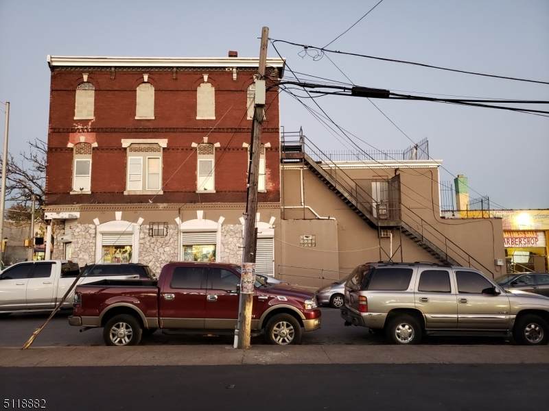 2400 Federal St - Photo 1
