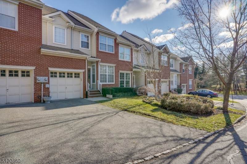 205 Crown Point Rd - Photo 1