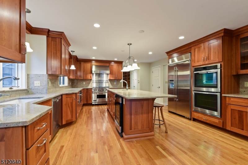 32 East Main St - Photo 1