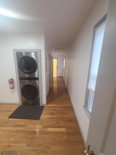 607 Nassau St - Photo 1