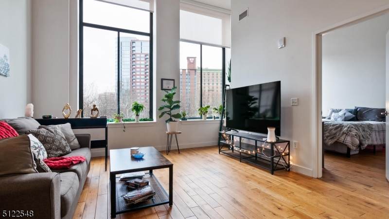 50 Halsey St - Photo 1