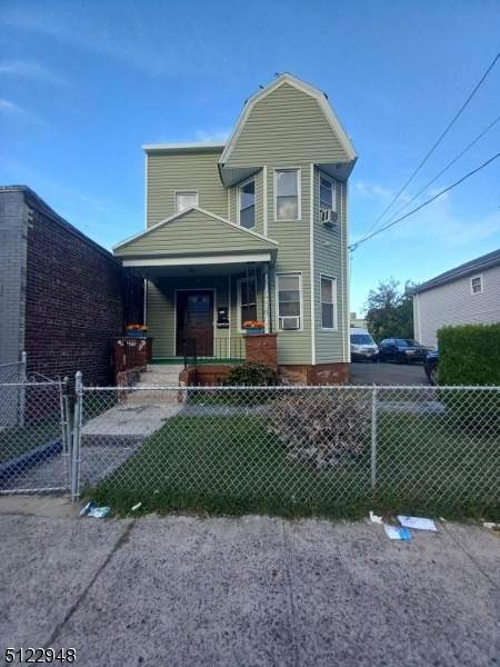 74 Grant Ave - Photo 1