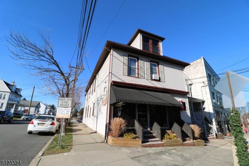 762 Clifton Ave - Photo 1