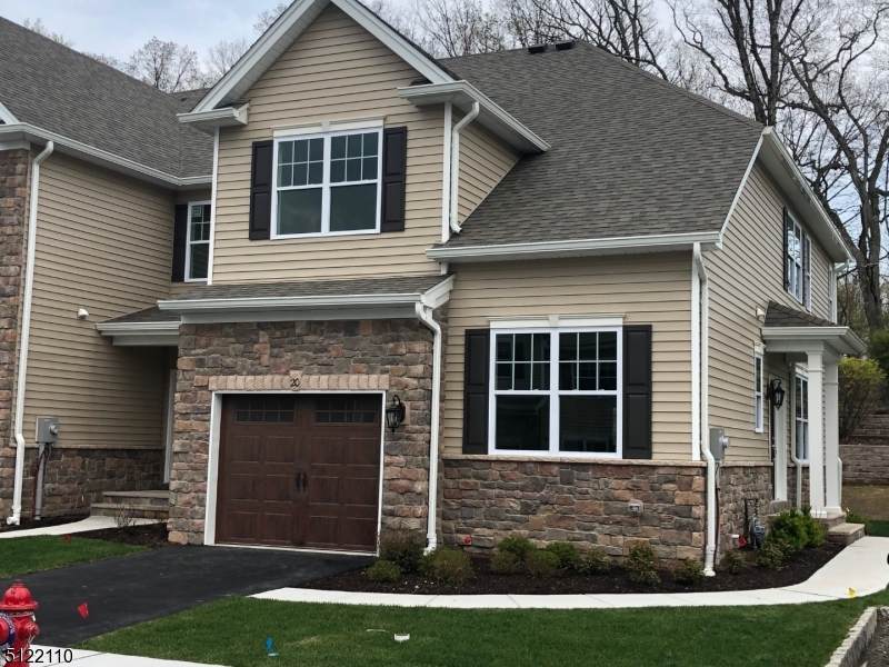 10 Watersedge Dr - Photo 1