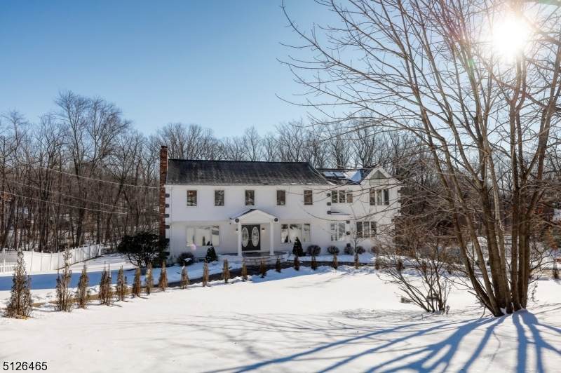 516 W Saddle River Rd - Photo 1