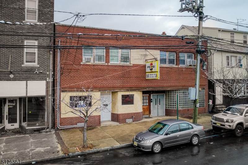 47 Belmont Ave - Photo 1